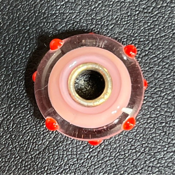 Trollbeads Retired Polka Dot Bead- 61162 - Picture 7 of 7